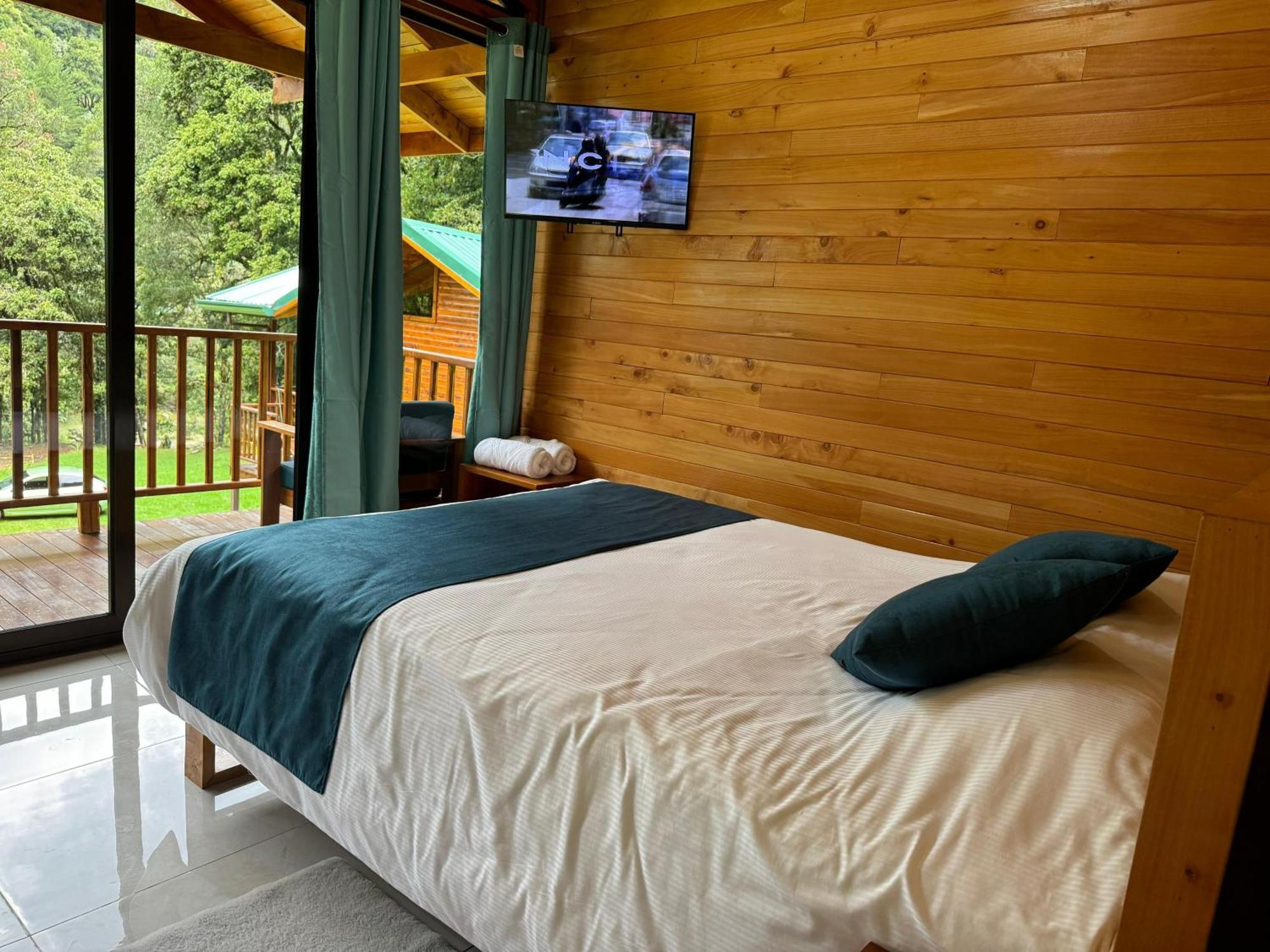 Entre Arboles Lodge San Gerardo de Dota Luaran gambar